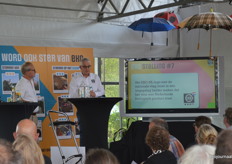 Intussen was het tijd voor stelling 7 - 'Het EKO-NL logo met de nationale vlag moet in één oogopslag helder maken dat het voor een Nederlands biologisch product staat'. Over het design en het wel of niet toevoegen van het Nederlandse vlaggetje bleken de meningen verdeeld te zijn. 